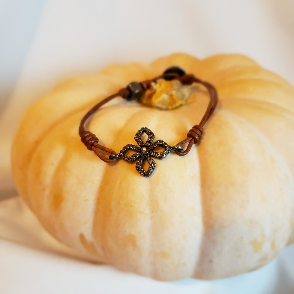 Brown Fossil Flower Bracelet Button Clasp